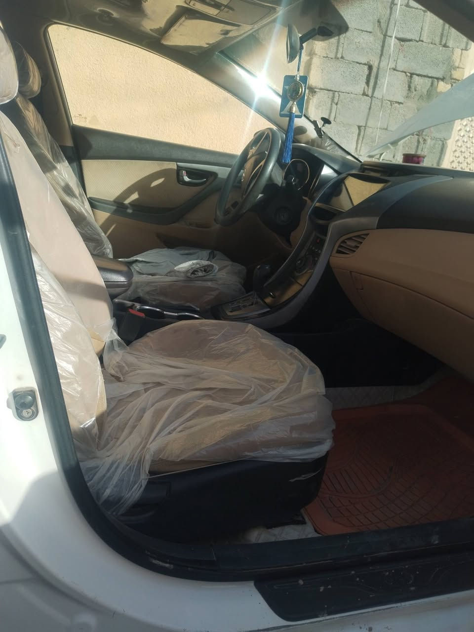 سلام عليكم انتره البيع موديل 14 مكينه 1800 سياره خير من الله مكينه وكير وتبريد ثلج سياره بيه صبغ وبيه دحجات خفيفه سياره للعلم سياره فول ما عده لبصمه  مكفوله من لعيب شرعي ودعمه لقويه مكان سياره سعر 105وبيه مجال لطيبين   ناصريه مركز رقم لهاتف ***********
