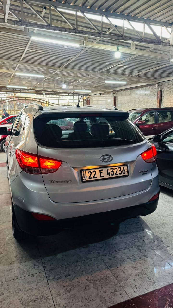 تكسون للبيع موديل 15 خليجي 
بجم سنتافي
 4ويل
 لايت لد بك لايت لد 
تحكمات استيرن
 اشاير مري 
طخم تايرات 
صدر جديد 
كير AT المرغوب
 بيها قطعتين رش بدون دواخل 
رقم اربيل سنويه ورقم جديد
 للاستفسار الاتصال بالرقم ‏‪***********‬‏
‏‪***********‬‏ 
مكلف بالنشر موصل, نينوى
