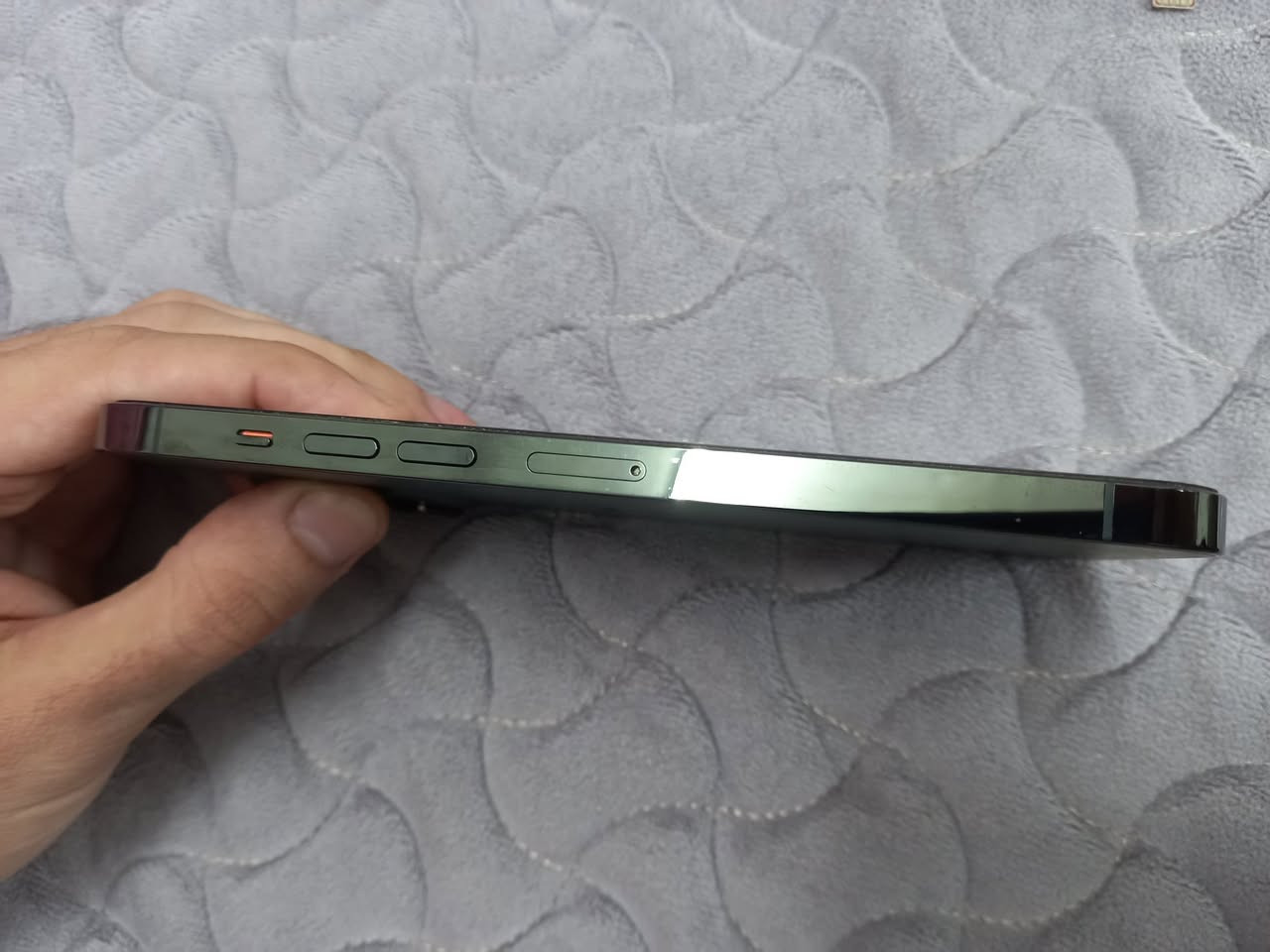 السلام عليكم ايفون 13 برو ماكس ذاكرة 512 بطارية 84 بلادية نموذج M  مكفول من الشخط بلادي كلشي مامبدل بي شرط الحاسبة العنوان بغداد الشعب حي اور متواجد ماسنجر وواتساب *********** 
السعر 720 وبي مجال
