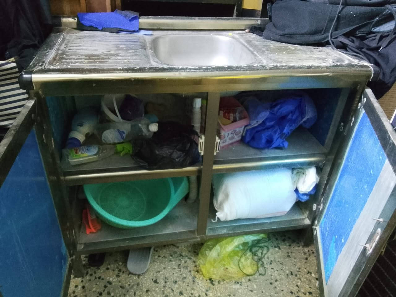 للبيع كاونتر 3 قطع 
الكاونتر نضيف 95%
مكانه بغداد سيديه حي الاعلام 
تفاصيل اكثر بل تعليق او خاص


**إذا كنت صاحب هذا الإعلان وتريد حذفه لأي سبب، رجاءا أرسل رسالة إلى الدعم الفني**