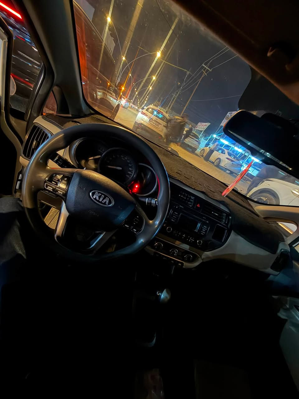 السلام عليكم 
كيا ريو البيع ٢٠١٤ رقم بغداد
خليجي محرك 1600
الضرر موضح بالسونار 
السعر 88 بي مجال بسيط 
مكان السياره الانبار الرمادي 
للاستفسار الاتصال بالرقم 7801806802


**إذا كنت صاحب هذا الإعلان وتريد حذفه لأي سبب، رجاءا أرسل رسالة إلى الدعم الفني**