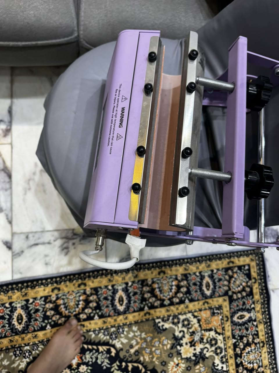 خوان طابعه مال اكلاصات تطبعلك صور عل اكلاصات بسعر كلش مناسب شغاله نقصه بس شاحنه
***********
