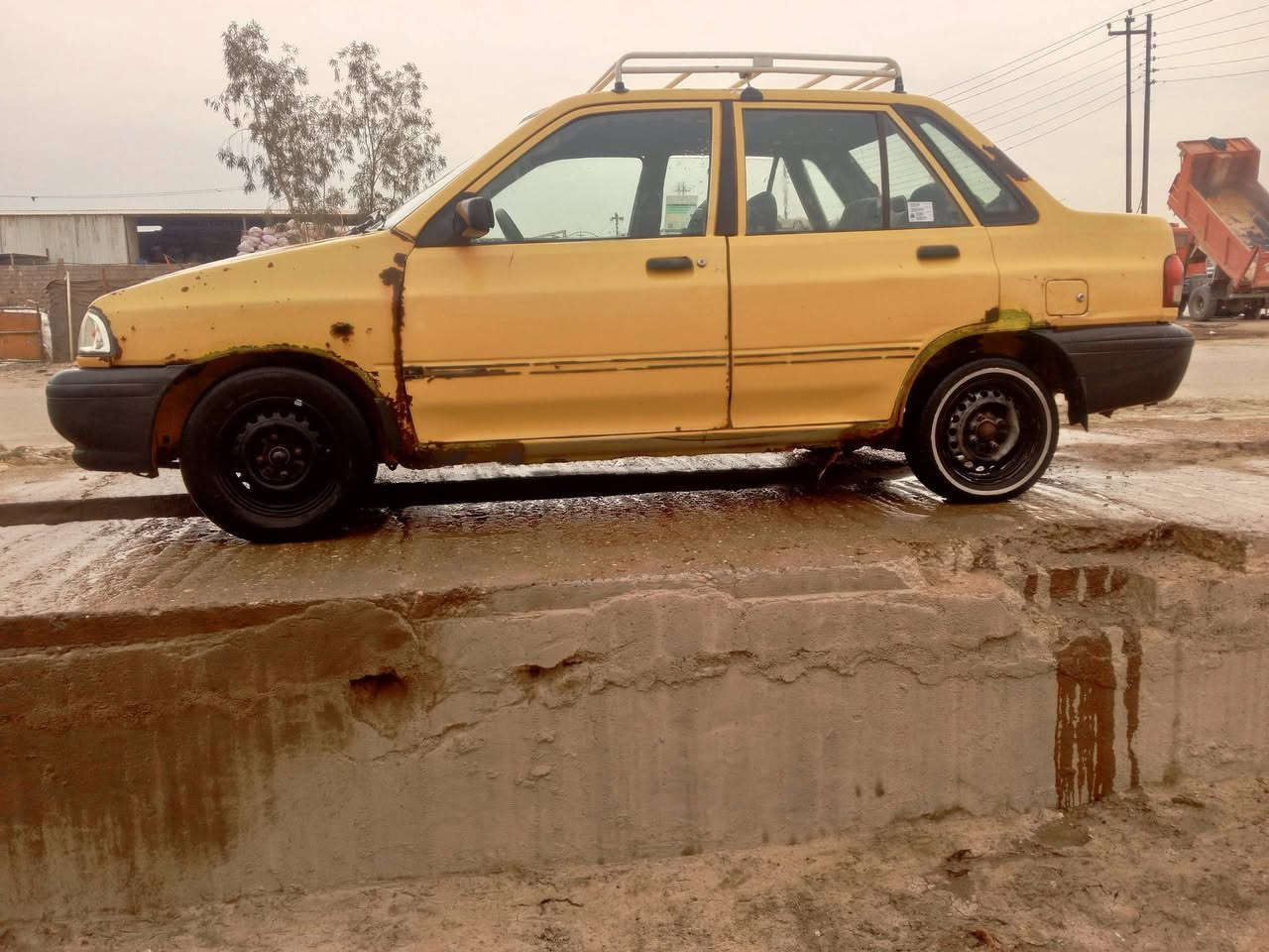 اسلام عليكم سايبه للبيع موديل 12رقم الاماني سنويه عضم عاج راعيه مااندله مكينه وكير مكفولات بيه تخم تأير سياره سعر 13وبيه مجال جاهزه مكان بابل محاويل 
***********
