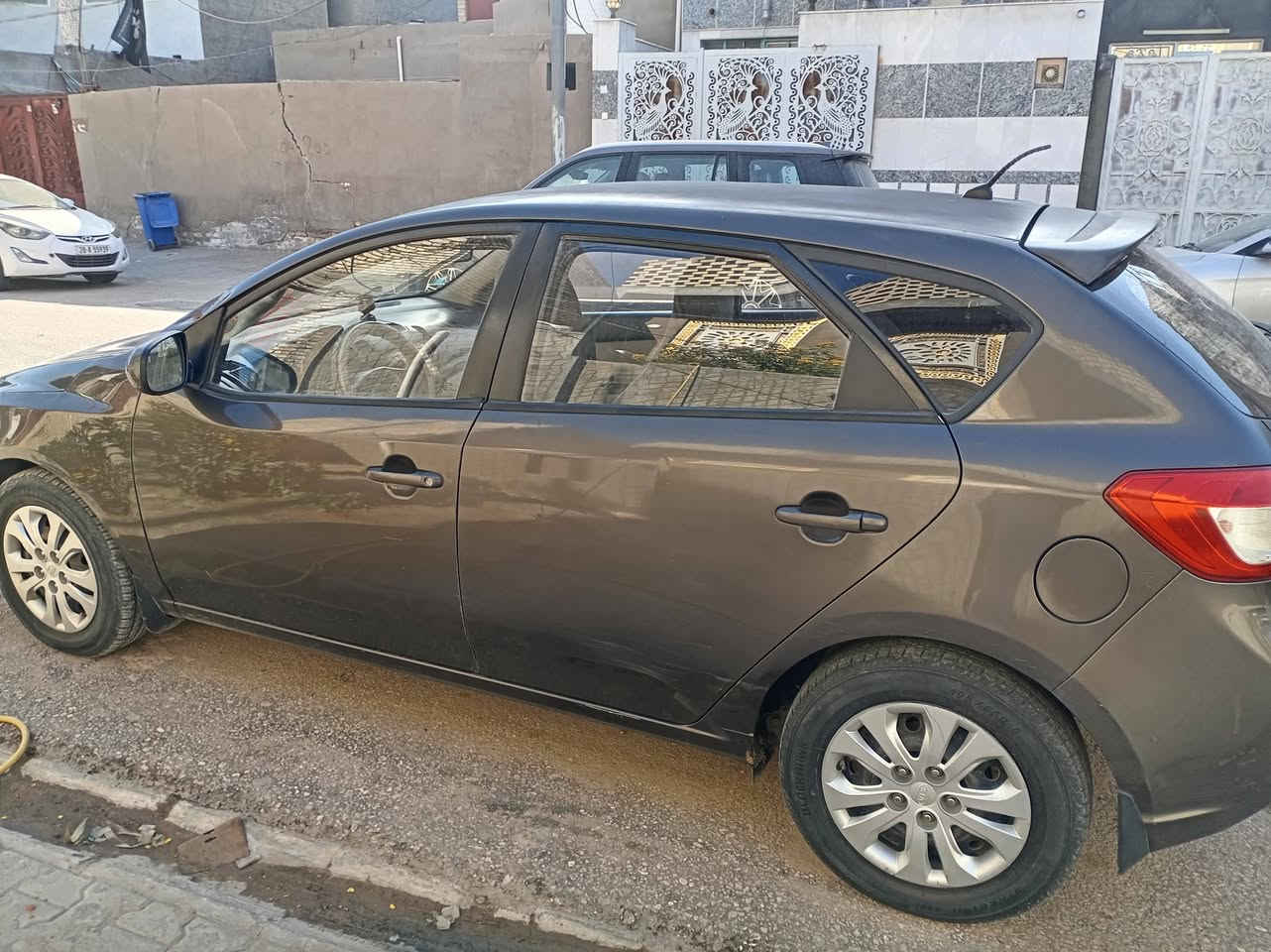 سلام عليكم كيا سيراتو موديل 2013 سياره مقفوله من الضربه بيها فقط بنيد سياره جاهزه من كلشي رقم قادسيه تحويل مباشر والسعر 80 وبيها مجال بسيط مكان كوفه حي ميسان رقم الهاتف ***********   *********** اني مكلف بالنشر

