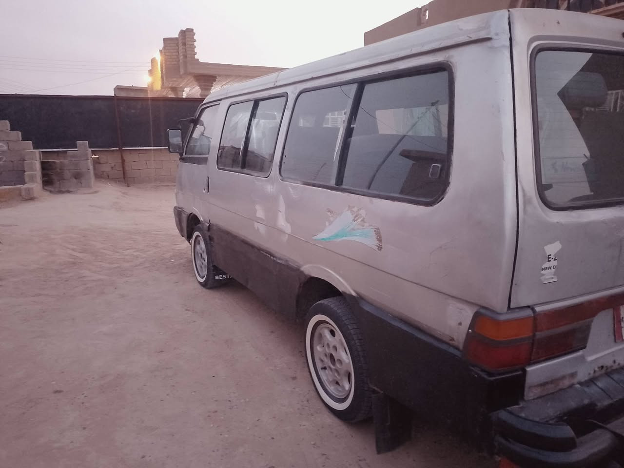 كيا بستا 93 رقم ألماني بابل تحويل صاحبها موجود سنويه نافذة محرك يبخر كير اكسل كله  جديد عليها هيئة ومرور 400 على المشتري رقم شاصي ممسوح عنوانها الفلوجه السعر 20 رقم تلفون ***********
