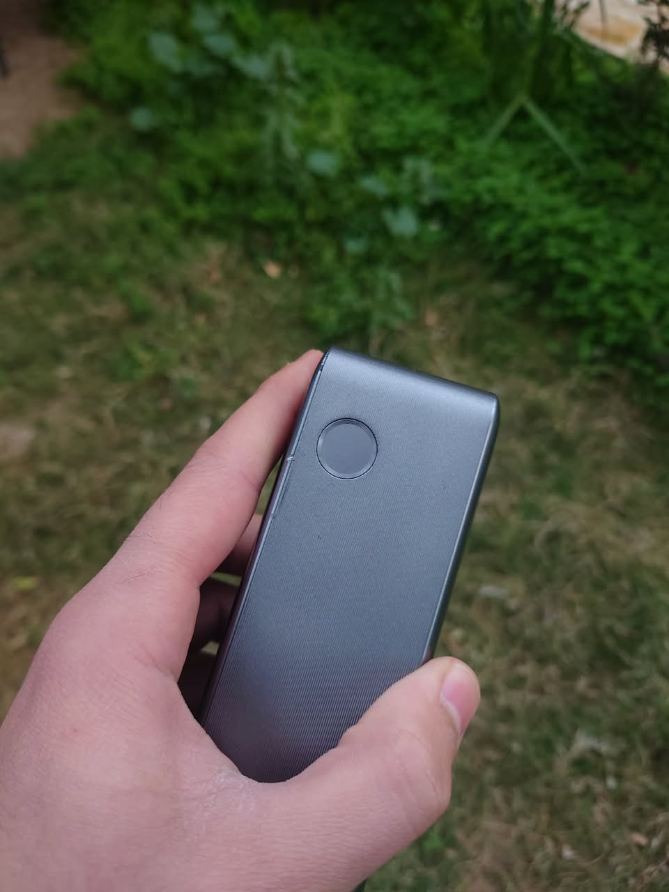 باور بانك انكر 
27 الف ملي امب
250 واط 
شحن سريع 
بلوتوث 
مستخدم قليل جدا 
مايطلع شكد مشحون لازم تربطه ع البلوتوث 
السعر : 120 الف


**إذا كنت صاحب هذا الإعلان وتريد حذفه لأي سبب، رجاءا أرسل رسالة إلى الدعم الفني**