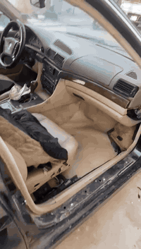 1995 بغداد حجم 740اصل محرك جديد 
فقط الكير عاطل 
باقي تفاصيل جاهزة ابيع كير عاطل 
بيع او مراوس حسب القناعة 
***********
عنوان بغداد الحسينية
