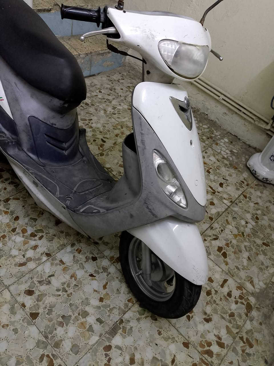 سلام عليكم دراجه ماكس للبيع مكينه 55متلزم بدون تبخير فقط صوت خفيف ماعرف كلج زنجبيل فيلس كلمن يحجي شخل شغاله بكل وقت بغداد مدينه الصدر سعر 250الف ***********
