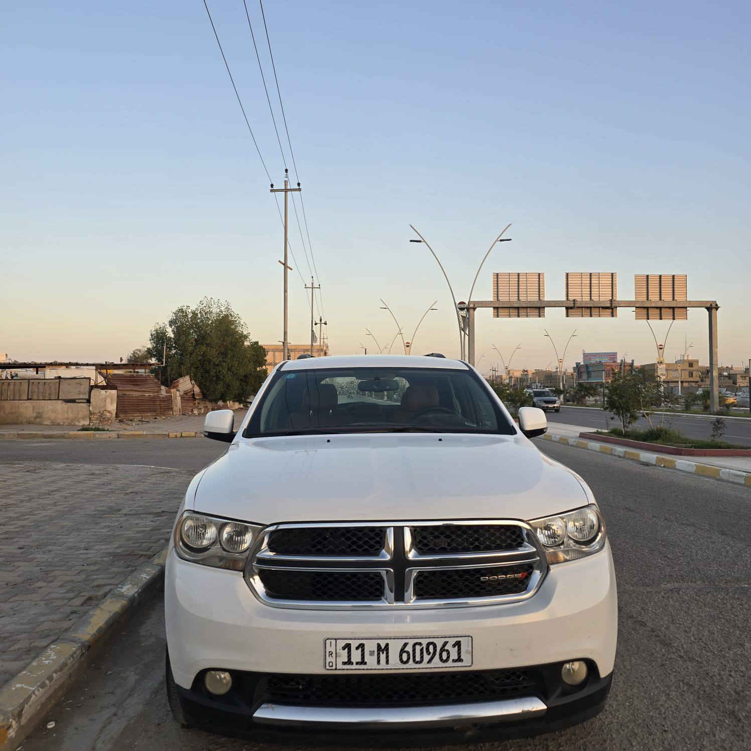 دورنكو موديل 2013 امريكي ماشيه 158ميل جلد صندوق كهرباء بصمه بيه صبغ باب السائق وباب خلفي اليمين سياره جاهزه من حداديه وتبريد ومحرك 3600 السعر 185 الناصريه المركز رقم الهاتف ***********
