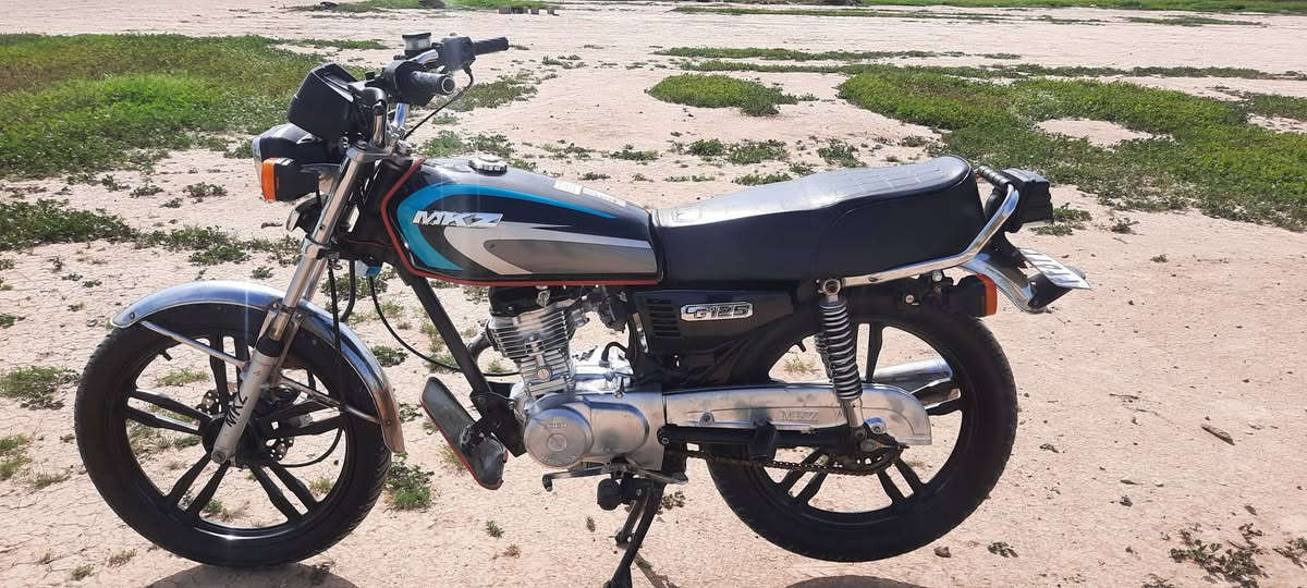 سلام عليكم
نامي ياباني مديل 21 اوراق محرك 125cc ماطور كامل مكمل تايرات وياله جدد تانكي وكشن جدد سعر 375 وبي مجال بسيط مكان خانقين
رقم موبايل ***********
