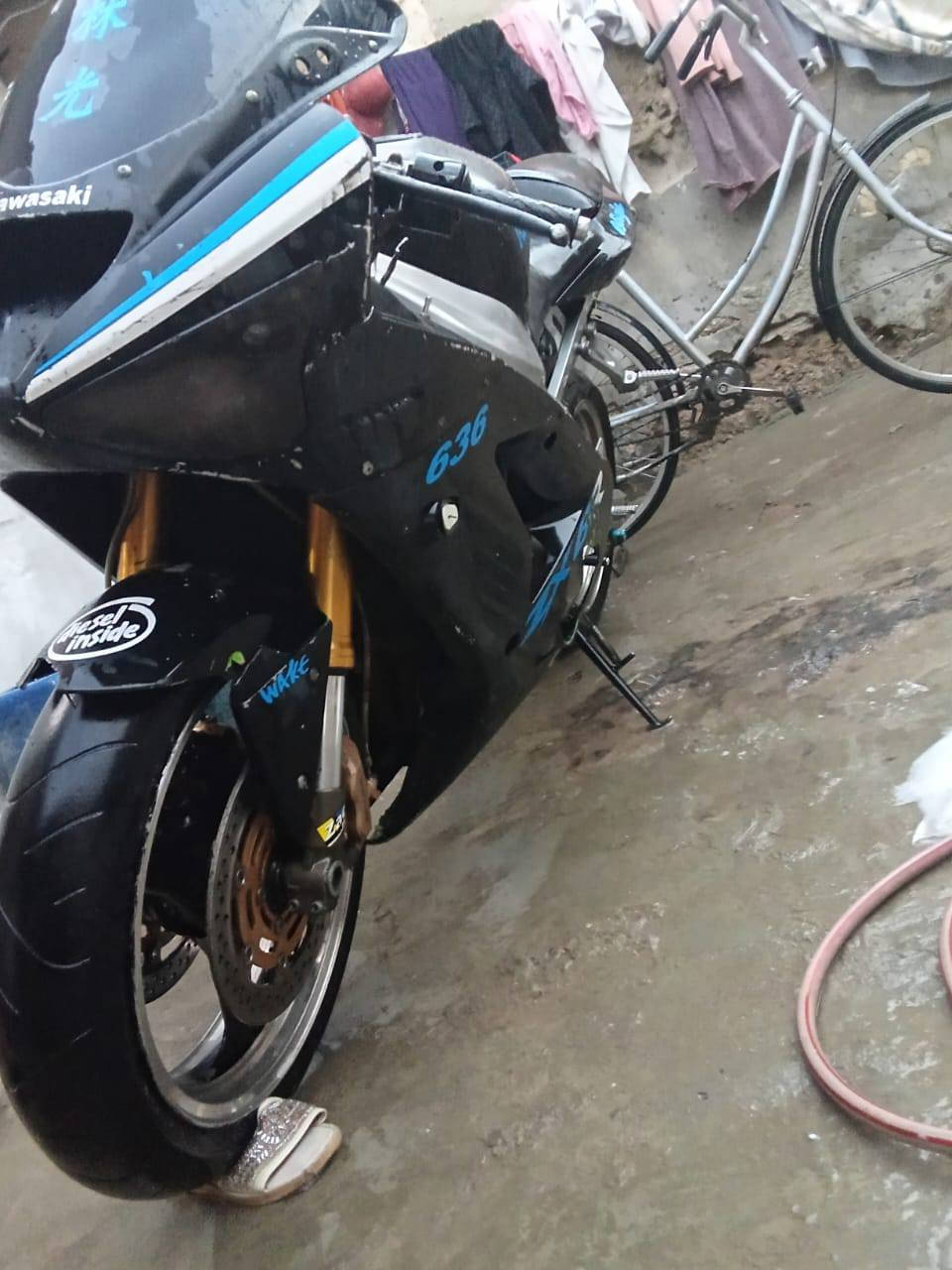 السلام عليكم بطح كاوسكي نينجا 636 اوراق سكنر دراجه كفاله عامه المكينه برغي ما مفتوح  مكاني كربلاء حي الحر قرب البانزين خانه مال القادسية اني مكلف بالنشر السعر 30 للاستفسار الاتصال على الرقم ***********
