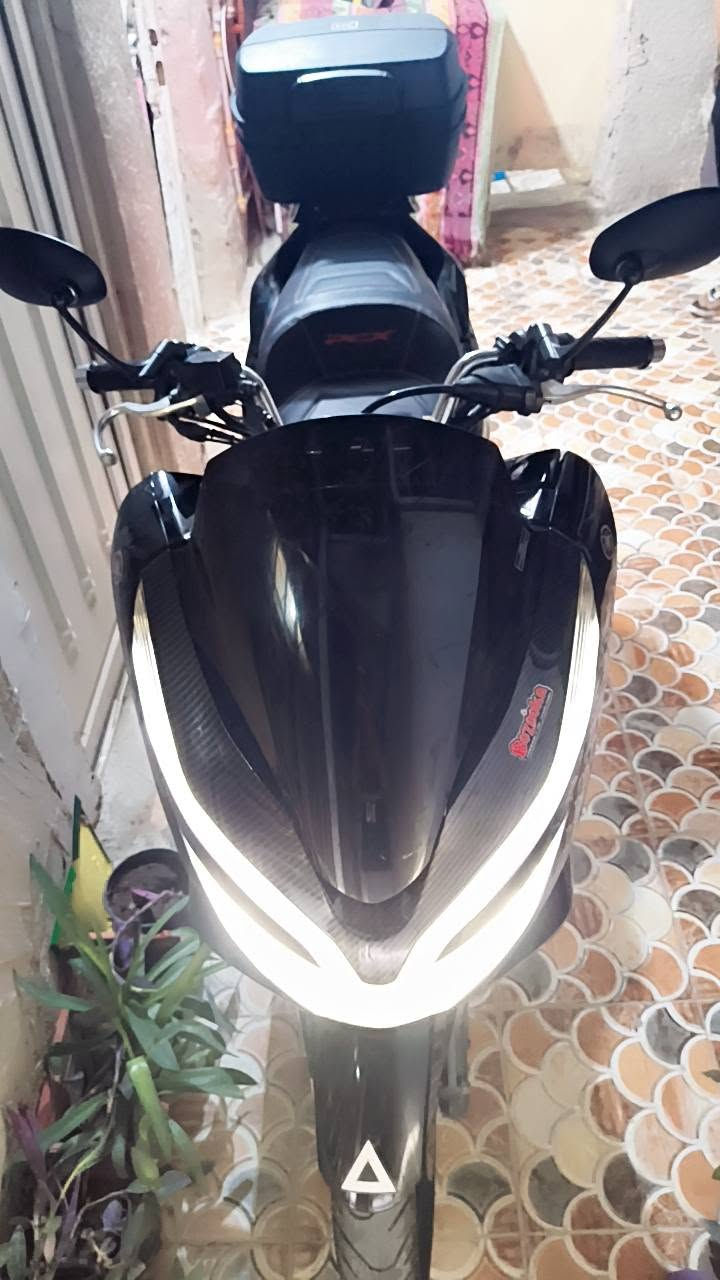 PCX للبيع جيل 3
نضيفه كفاله عامه السعر خاص 

***********
