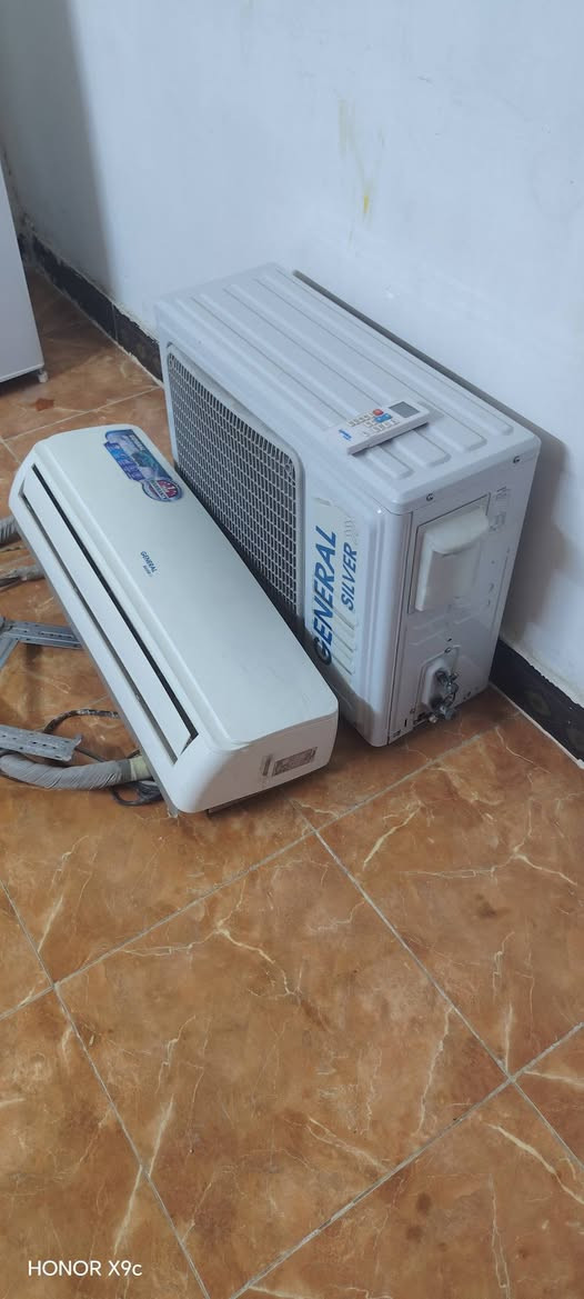 سبلت 1 طن جهاز نظيف كلش مع كامل أغراضه الاصليه للبيع مكاني البياع *********** السعر ب150 قفل
