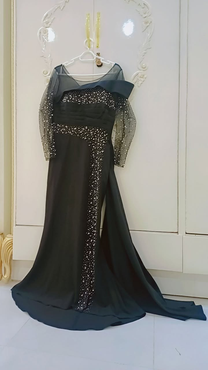 فستان تركي كرستال أسود قياس ٤٢ لبسه واحده $$


**إذا كنت صاحب هذا الإعلان وتريد حذفه لأي سبب، رجاءا أرسل رسالة إلى الدعم الفني**