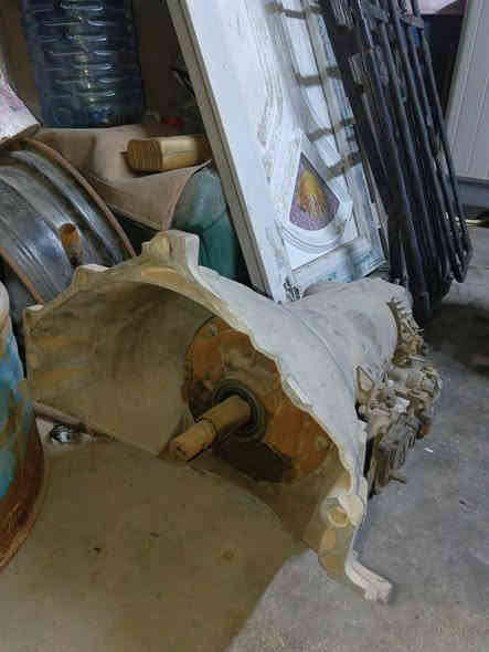 السلام عليكم كير الف نضافه 90كير جديد مكان بصره سعر350دولارمع تورباين
