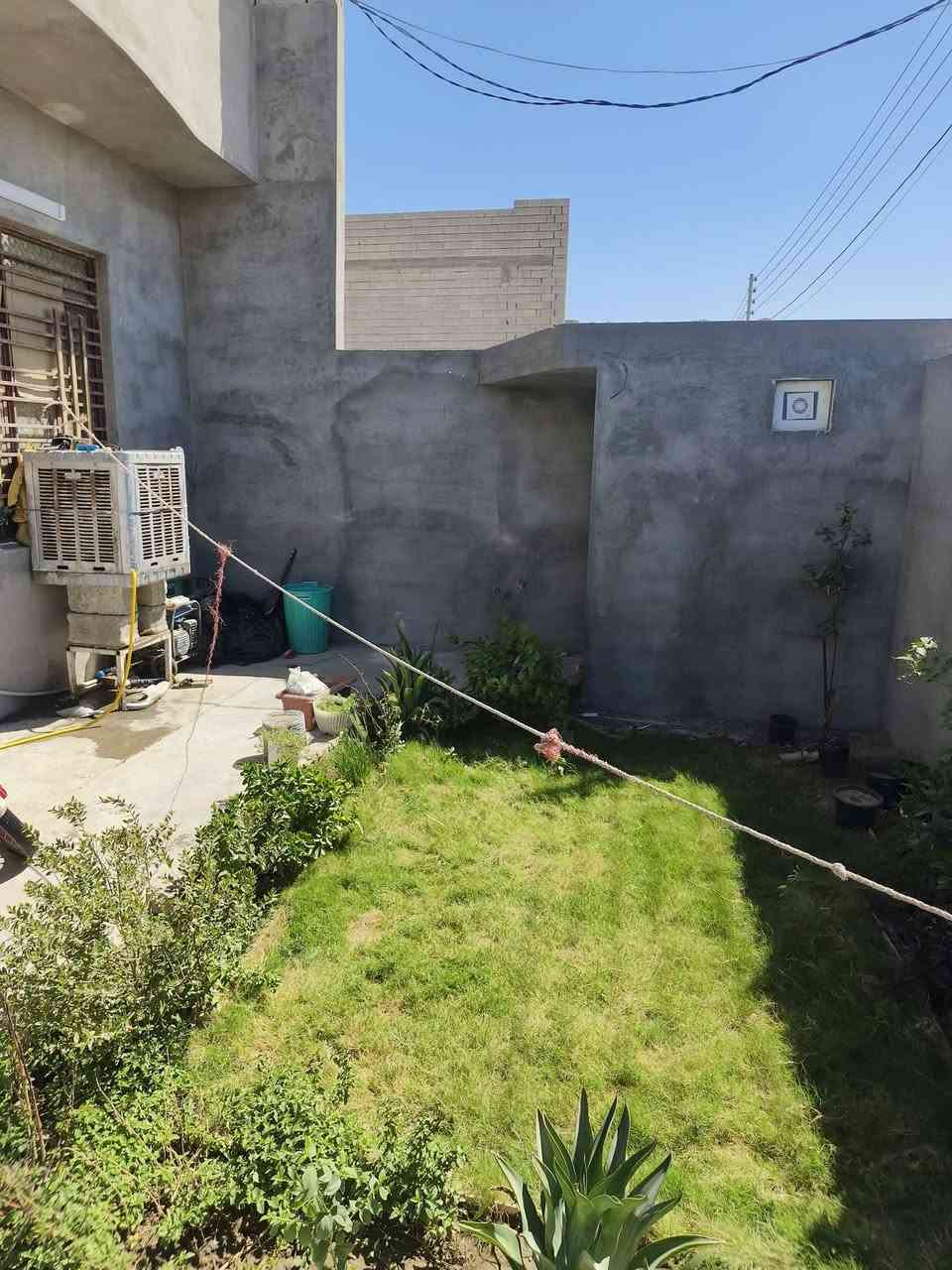 دار للبيع حي اليرموك 250م
مقابيل ساحة والمدرسة  وشارع عام 15م
السعر /90
للإستفسار /***********
