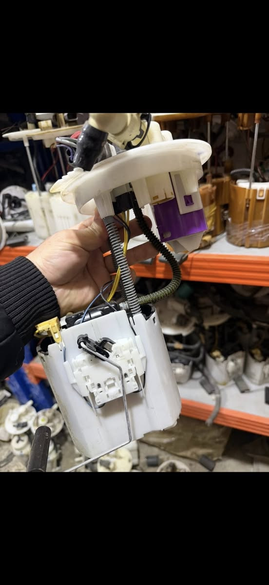 سلام وعليكم  متوفره قواعد فيول بمب شوفر ليت ترفلس اكاديا 2017 الى 2025 متوفره فور ويل وتويل عليها عرض 65 الف مع التوصيل مجاني جميع محافضات العراق شرط الشغل وضمان فتح تانكيات وارد اخت الجدد ومتوفر جمله لاصحاب المحلات ولورش *********** وبخدمتكم
