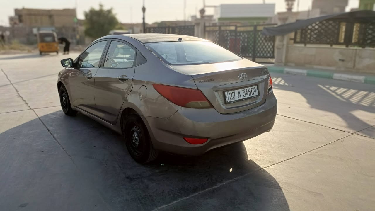 سلام عليكم اكسنت موديل 2013خليجي بيه باب جاملغ تبديل رشات صبغ بسيطه محرك 1600غطرتين توه مشدود  كير ومحرك مكفول تخم تاير كهربائيات حداده جاهزه  بسمي رقم دولي مكاني شطره سعر 78بيه مجال  ***********
