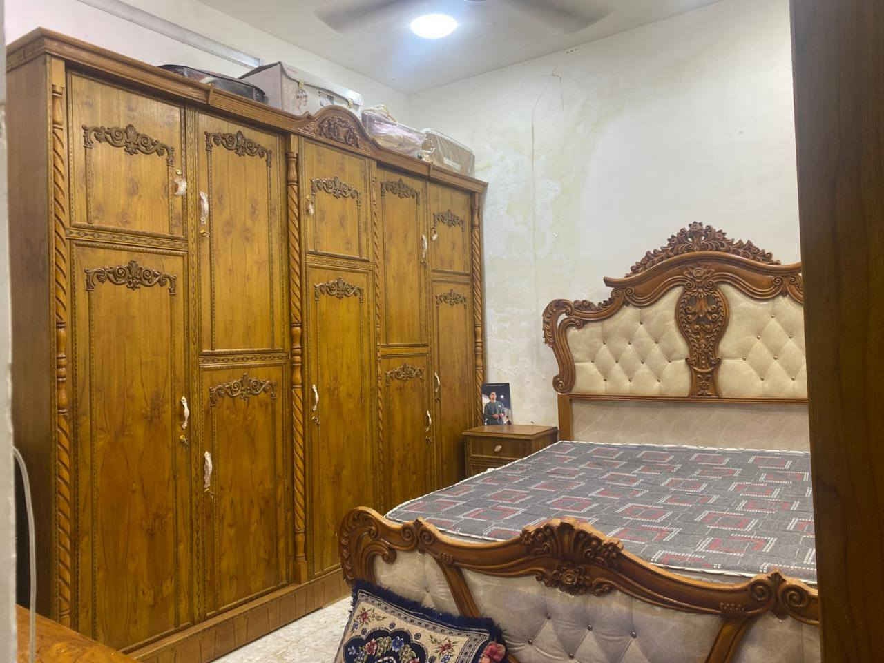 سلام عليكم غرفه 5 بيبان ضخمه السعر 1700
تواصل على هاذا الرقم المتواجد واتساب ***********
