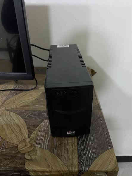 السلام عليكم
بلي 4 سلم مهكر نظام (12) قرص + العاب (ghost,fc26,gta,inside,the last of us ll)
بـ 300 قفل
اما الشاشة نوع Venom حجم 24 (gaming) (60hz) بـ 80 و بيها مجال
سماعة نوع (Fachixy FC-300) يجي وياها فلاش دنكل ينربط بالبلي و يشتغل عليها صوت التلفزيون (الالعاب) بـ 25 
يوبي أس ups جديد و نضيف كلش بـ 40 و بي مجال
رقمي للتواصل ***********
