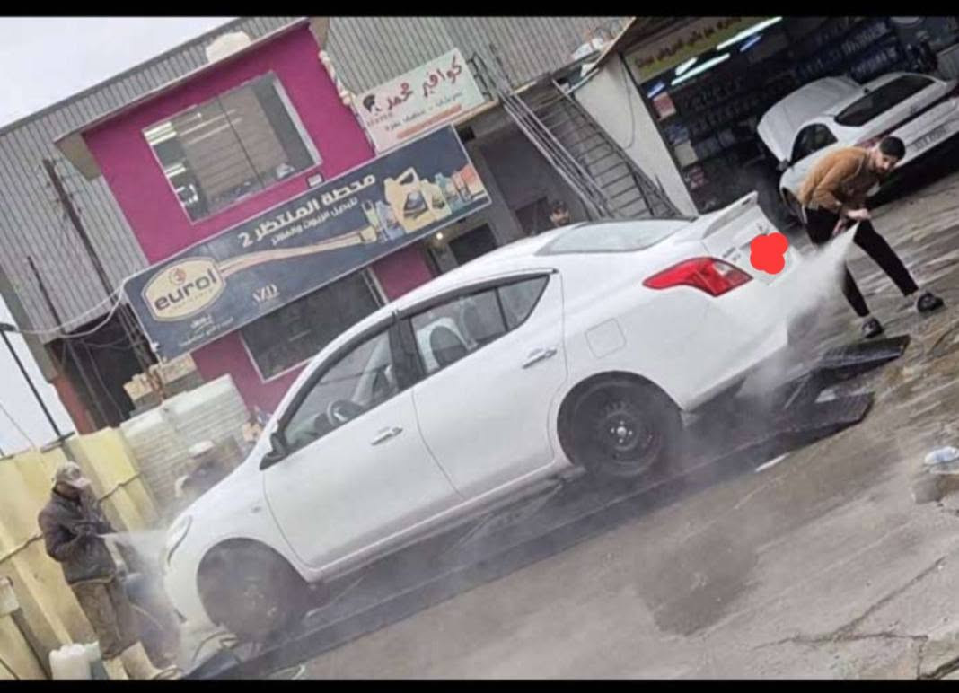 نيسان سني هندي ٢٠٢١ بليته زركه ماشيه ٥٩ ألف سبير منازل على وضع شركة مدوشمه عام سونار موجود لاضربه ولا تبديل ولا صبغ تخم إطارات جديد رقم بغداد انكليزي بسمي سياره نظيفه جدا استخدام شخصي عارضها ( سعر ١١٠) وبيها مجال بسيط هاتف *********** المشتل.

