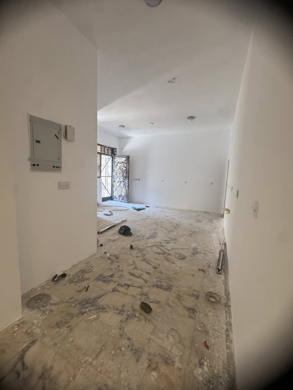 #للايجار__________في__________السيدية
بيت ١٥٠ متر يصلح تجاري او سكني

يحتوي الدار على ٤ غرف نوم صالة مطبخ خدمات عدد ٤ 

للاستفسار اكثر الأتصال على الرقم 

***********

او زيارة المكتب الكائن في منطقة السيدية 

شارع جامع الأقصى مقابل لحوم جويلي 

مكتب المصطفى للوساطة العقارية
