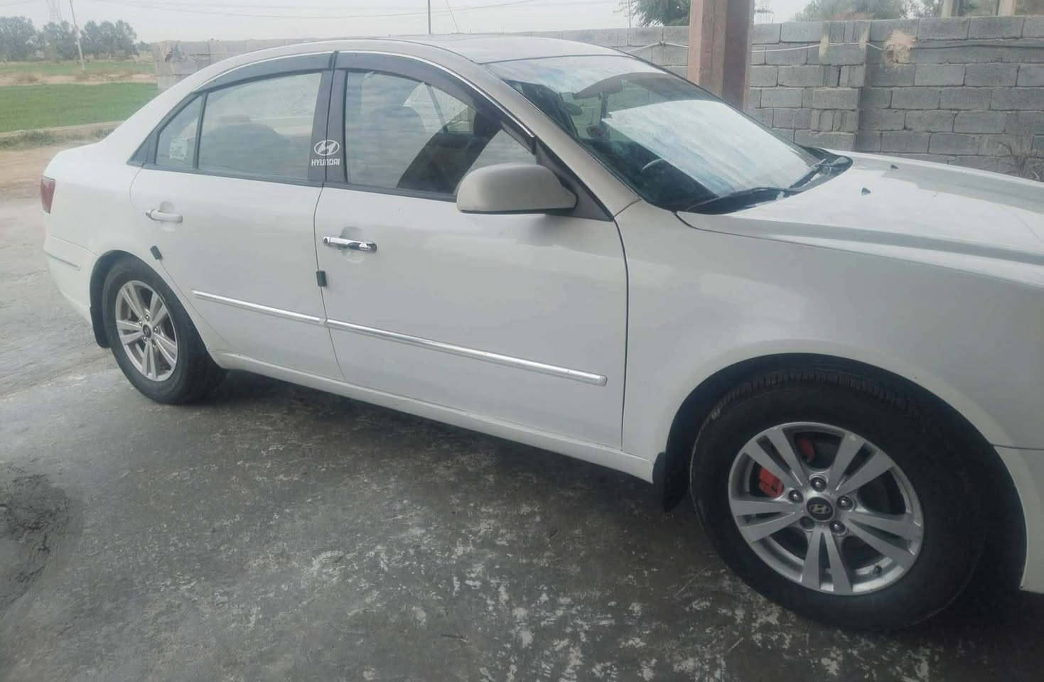 السلام عليكم سوناتا خليجي موديل ٢٠٠٩ كير مكينه ٢٤٠٠ جديد مصبوقه عام سنويه ل ٣٠ السعر ٩٥ رقم الهاتف ***********
