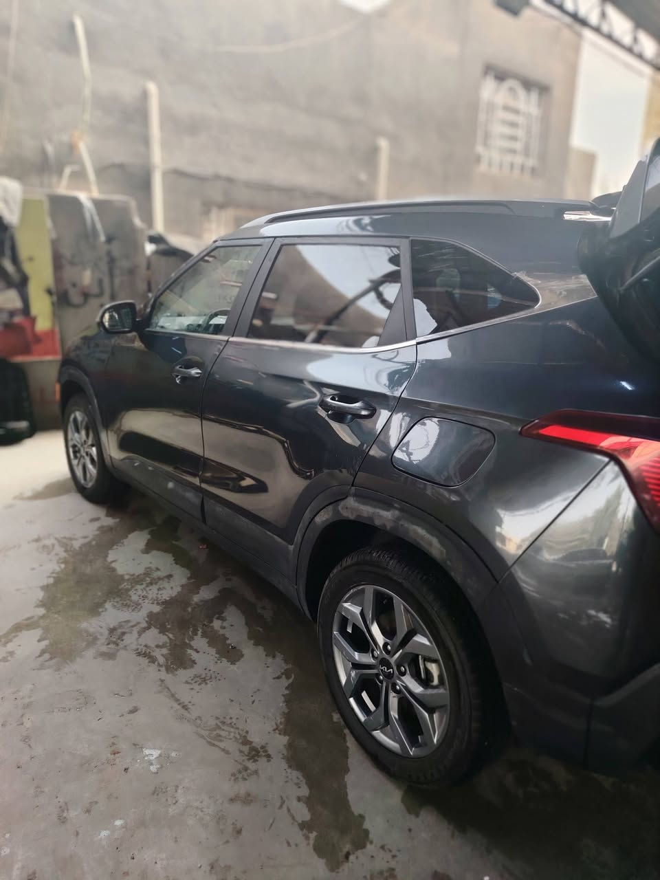 السلام عليكم
للبيع كيا سلتوز موديل 2024
(بدون ارقام) 
حادثها قطعتين فقط بابين 
السياره جاهزه مجهزه 
السعر 132 وبيها مجال 
مكان السياره
بابل الحمزه الغربي 
للاستفسار الاتصال على الرقم
***********
