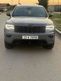 جيب بلاك توب كندية Jeep Grand Cherokee اللون / إسمنتي  موديل /  2021 ا...