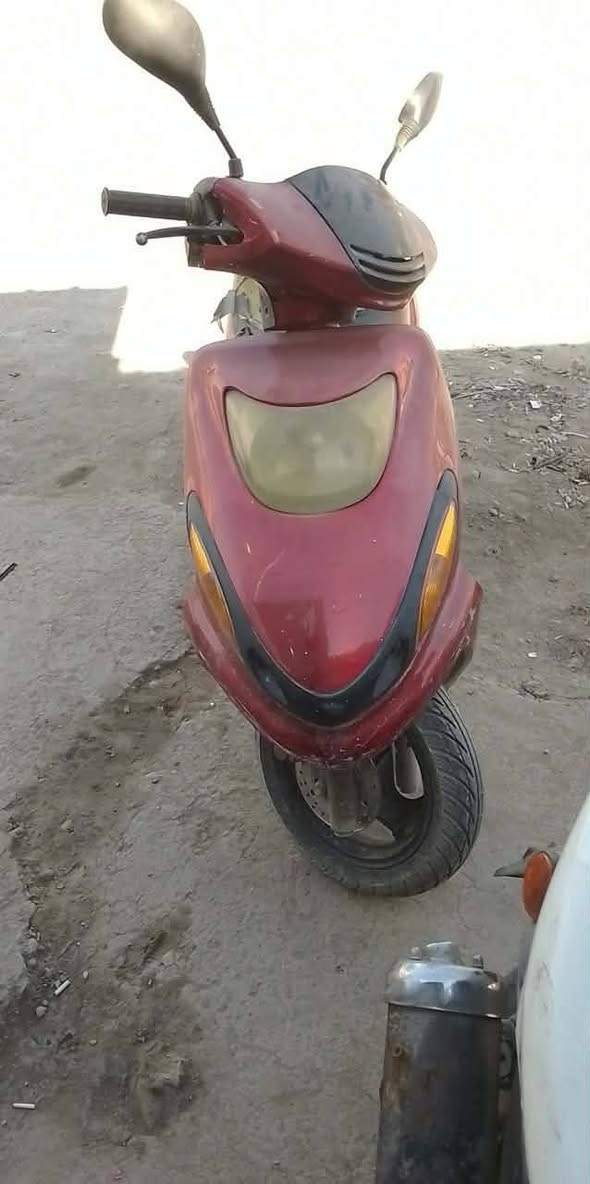 4دراجات للبيع كامكو كامله شلعه معدل كهربائيات شلعه معدل بيها خيط تبخير ب300
دولفين حمرة كامله ب250
دولفين السودة اي نقص مابيها 225
فراشه نقص اشاير فقط 175
حله بكرلي 
***********
