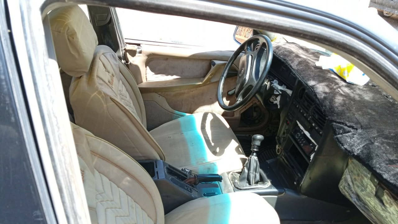 أوميكا رقم صلاح الدين أليف للبيع موديل 88 أخو البلاش سعر 18 وبيها مجال بيع مستعجل گير ومحرك شرط للأستفسار الأتصال على الرقم ***********
