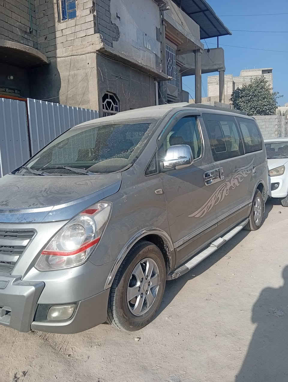 ستاركس للبيع موديل 2014 
بيها فقط قطعتين 
للتواصل والاستفسار/***********
