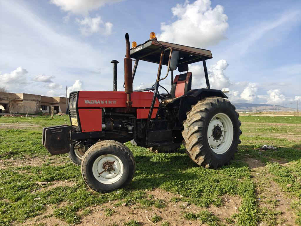 ترکتر فالمت حجم 785 رقم نينوى زراعة شرط تحویل الگير ولمحرك مو مفتوح كلشي بيها شغال الهدلوريكات سعر 55 ورقة او اذا اكو سيارة مراوسة قابل *********** سنجار, نينوى
