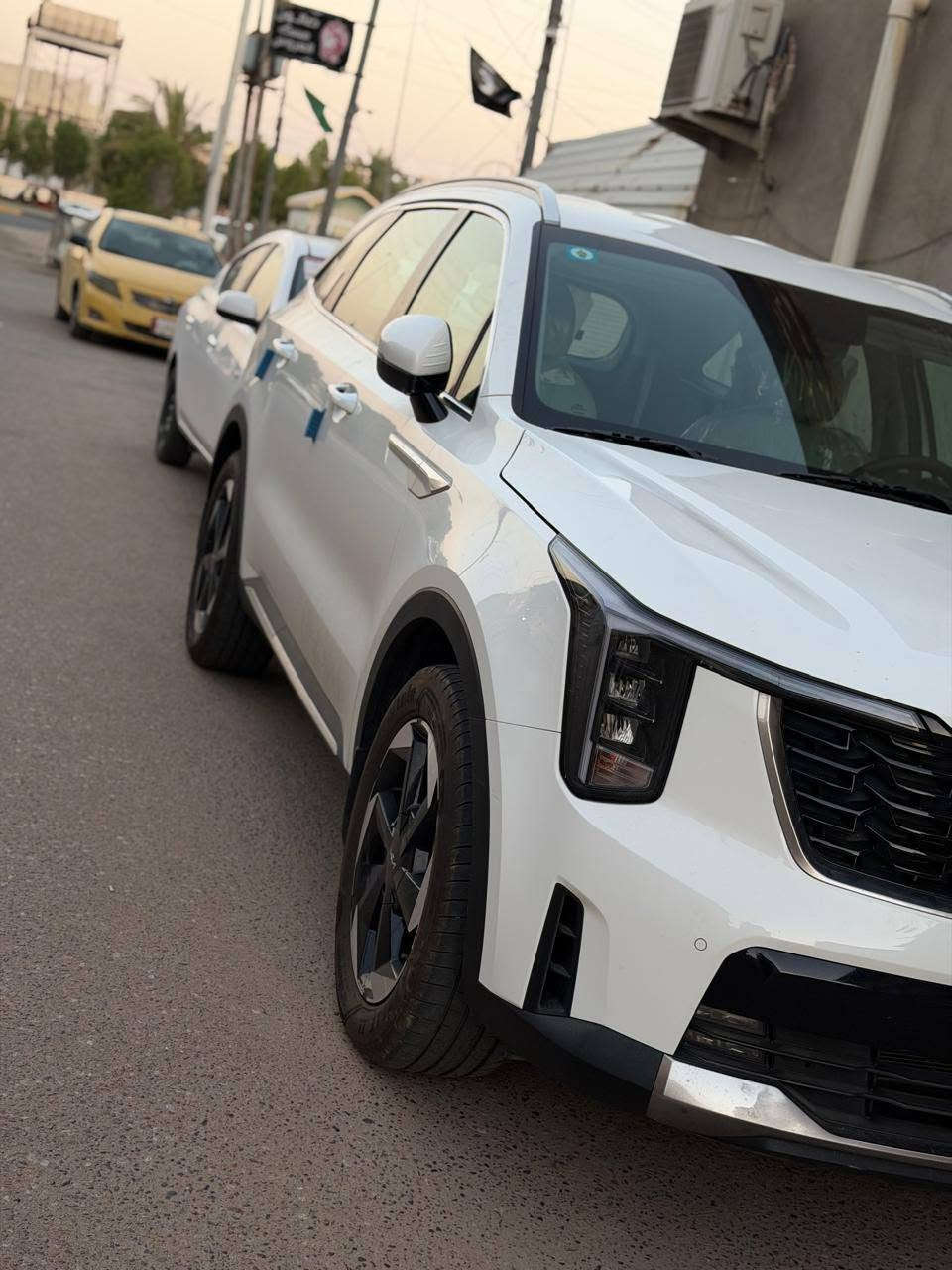 سورينتو 2025
كفاله عامه 
4سلندر 
رقم بصره 
ماشيه 16الف 
***********
