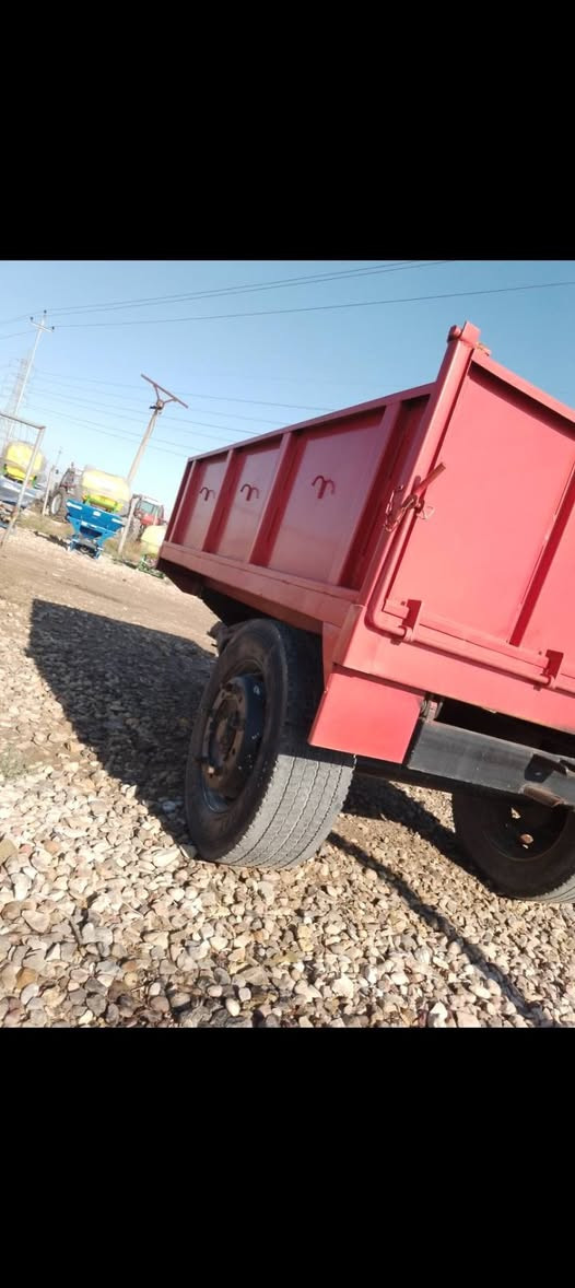 عربانه للبيع درجه الاول دنكير تريله العنوان واسط العزيزيه رقم ***********
