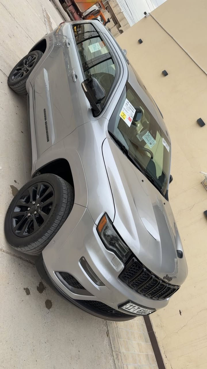 السلام عليكم
الجديد للجديد والجديد غالي
السيارة جديدة بمعنى الكلمة ومصروف عليها الله شاهد من دعامية للدعامية ومابيها نقص برغي ولاگلوب مشتغل بالدبول مصروف عليها من كل النواحي 

جيب S اوڤر لاندأمريكي 

موديل 2018 فئة S اوڤر لاند
فول مواصفات
 حادثها بنيد فقط مبدل اصلي 
* محرك 6 V
* رادار امامي مع مانع تصادم . 
* تحذير الخروج عن المسار . 
* جگات امامي خلفي .
* ⁠دوس صعود ونزول كهرباء بلادي 
* دفع رباعي 4x4 
* المقاعد الأمامية كهربائية .
* ذاكرة لحفظ وضعيات الجلوس . 
* المقاعد الأمامية  تبريد وتدفئة . 
* المقاعد الخلفية مع تدفئة . 
* انظمة القيادة .
* نقطة عمياء ..
* مقود السائق كهربائي . 
* تدفئة ستيرن . 
* سقف بانوراما .
* شاشه كبيرة مع نفكيشن GPS . 
* ⁠لايت منضومة عدسات LED
* كشافات ضباب بروجكتر زنون . 
* تشغيل عن بعد .
* صندوق كهربائي .
* حساسات أمامية . 
* حساسات خلفية .
* كاميرا خلفية .
* مرايا متحسسه للضوء العالي . 
* محدد سرعة . 
* نظام بريك اوتماتيكي ( Auto Break System ) .
*نظام صوت هارمن كاردون
* شاشات 
* رادارات .
* المسافة المقطوعة (54000) 
* وبعد هواية مواصفات 
* السعر (240) وبيها مجال
***********
