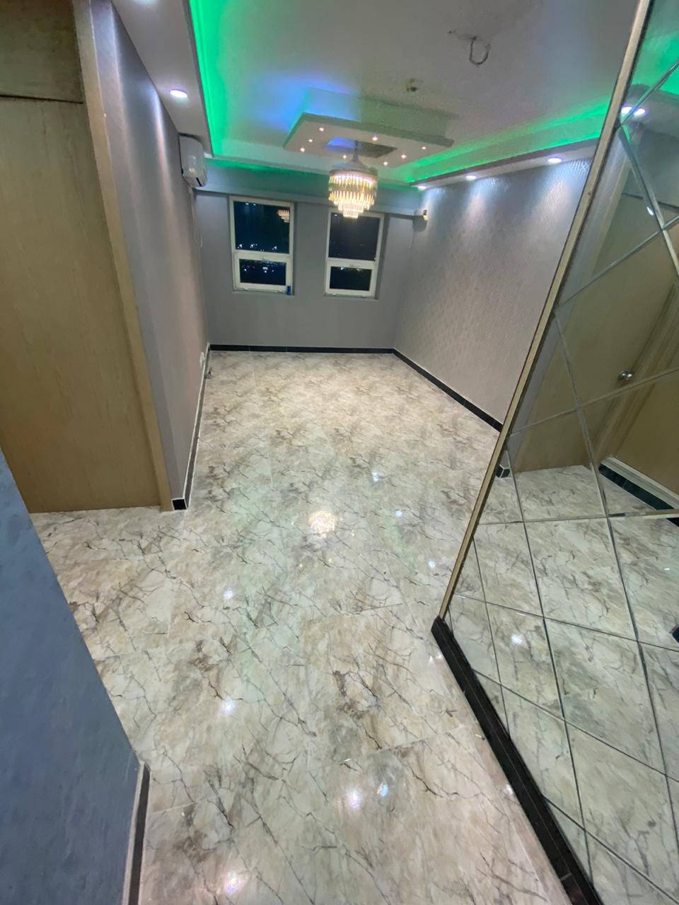 سلام عليكم
إنجاز عمل شقة ١٠٠ غربي 
بورسلين ضمان ١٠ سنوات حقيقي 
بوكس انارة مع كهرباء ضمان خمس سنوات  
صبغ شقة جوتن 

الاستفسار مراسلة الصفحة 
أو الرقم الهاتف 
***********
