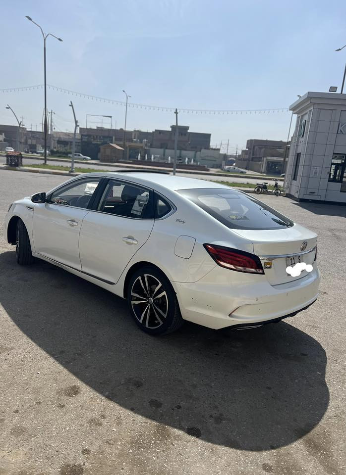 MG6 trophy  2023 وارد خليجي
السيارة اعلى فئة فول مواصفات
ركز مو (mg5 او  mg gt ) هاي mg6 أعلى منهن

استلام2023
رقم بغداد
 مكينة ١٥٠٠ تيربو✅️
سلايد روف
كامرة دوارة
حساسات ✅️
زنون كامل  داينمك✅️
تبريد قطعتين
كشنات كهرباء جلد
حساس اطارات
كشافات✅️
تحكمات كاملة
بصمة 
ويل ١٨  تايرات برجستون ✅️✅️
السيارة ماشية 97 الف كيلو متر
بدون حادث او اي شي ثاني
السيارة داخل ضمان الوكالة
عليه ادامة (  دهن بريك، تتظيف تيربو، المي مالته مبدل ، فيول بمب جديد داخل الظمان،بلكات جديدة) 
تاخذ السيارة مكفولة كلشي مابيه  شرط 
معروفة مواصفات الفول 
للاستفسار عن السعر
***********

السعر  
125   وبيه مجال
