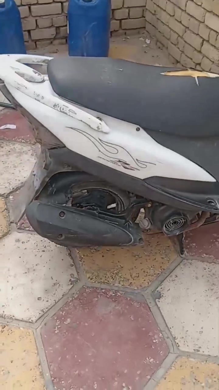 السلام عليكم دراجه للبيع ***********
