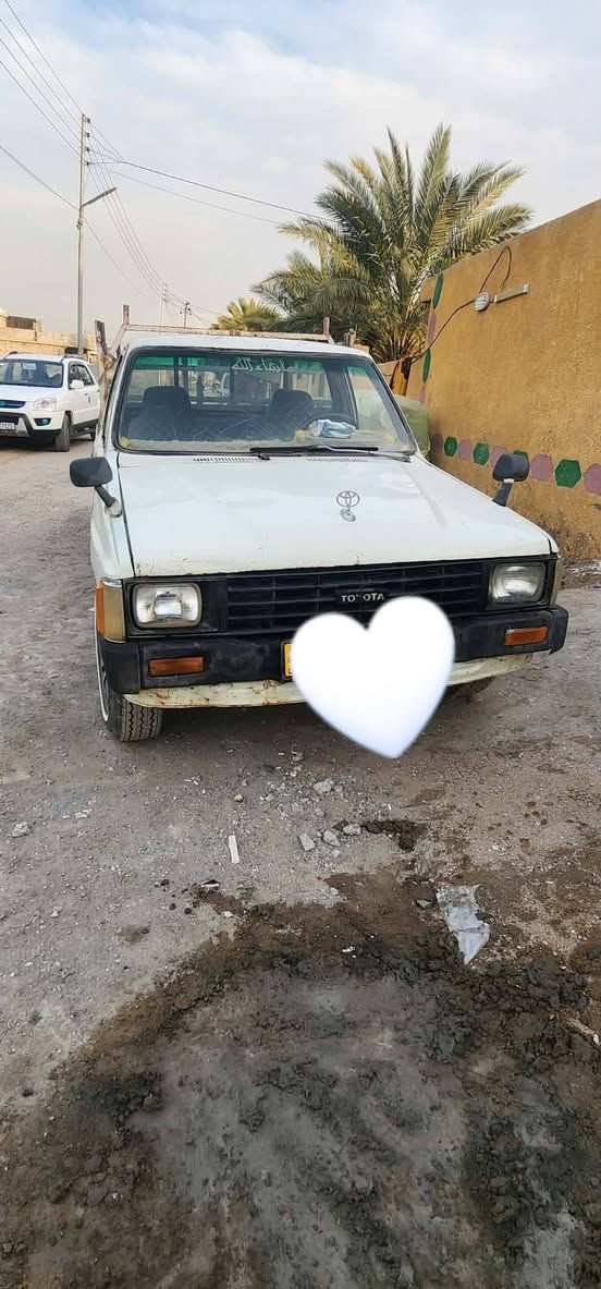 السلام عليكم للبيع بيكم موديل 1985 سيارة نضيفة كير ومحرك نضيف بسم الي يبيعلك  السعر 40وبيه مجال مكلف بل نشر اني المكان ديالى خان بني سعد اللاستفسار ***********
