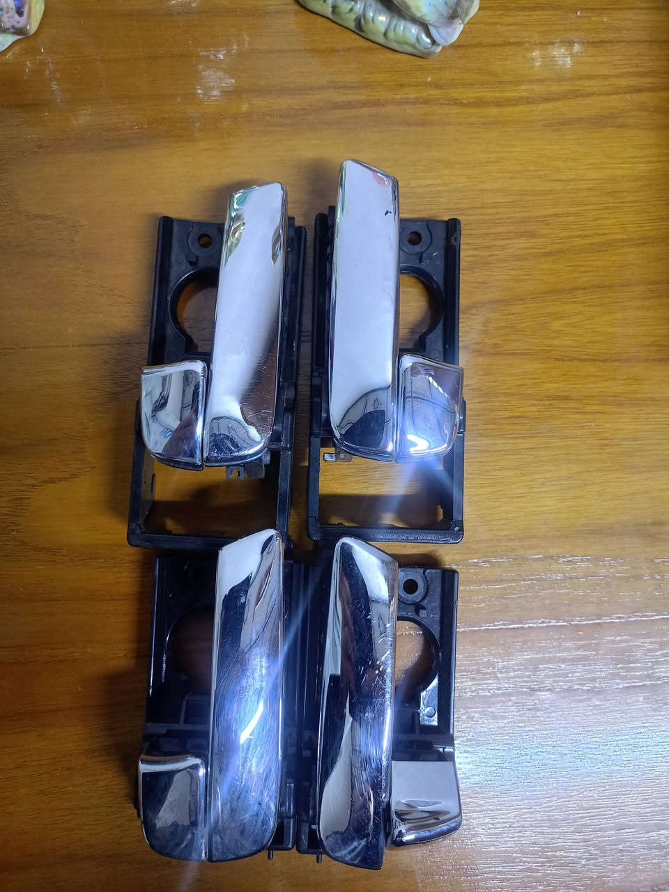 اغراض حاويه جدد اتصل او خاص 
يوجد توصيل لجميع المحافضات 
***********
