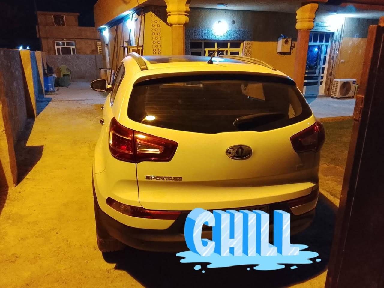 سبورتج مديل ٢٠١٤للون ابيض
محرك ٢٠٠٠
رقم بغداد -انكليزي
خليجي كفاله عامه من كلشي 
عدا كم شخط
قماره بانوراما 
ماشيه ١٥٠الف
مري شفط 
تحكم استيرن ـــالسياره احلا من الصور نضيفه خير من الله
السعر ١٤٦ بيها مجال
رقم صاحب السياره ***********
مكان السياره بغداد يوسفيه
