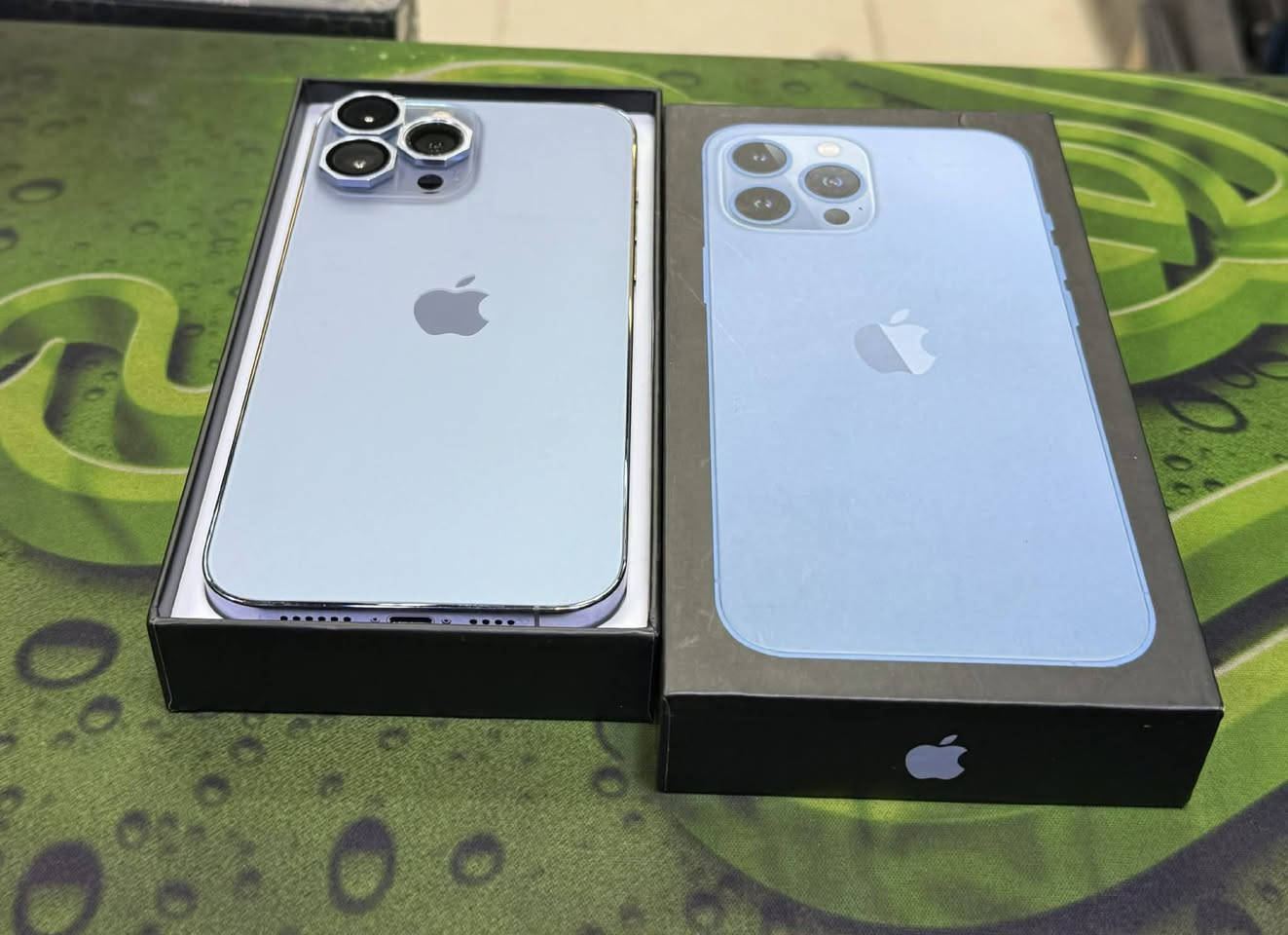 iPhone 13 Pro Max 

توفر آيفون 13 بروو ماكس مستخدم نظيف💯 ذاكره 256 

بطارية 92% 🔋🔋 الجهاز شرق أوسط ماستر AAA اللون المميز + درع للجهاز 

 ولاصق شاشه أصلي + شاحن معتمد 🔌🔌🔌 

👈👈 للطلب والاستفسار مراسلة الصفحة 👉👉

🌞🌞🌞 الشمس للألكترونيات والألعاب   🌞🌞🌞

PS5🔹️PS4🔹️PS3🔹️360🔹️XBOX🔹️PC🔹️
🎮 اجهزة العاب
🎧 اكسسوارات
📀 اقراص العاب
💸 بيع & شراء & مراوس
⚙️ صيانة جميع اجهزة الگيمنك والجويستك وال PC
💾 تنزيل الالعاب لكافة الاجهزة
ps3-ps4-xbox360-xbox series

🌞🌞🌞 تابع الصفحة لمعرفة أخر العروض 🌞🌞🌞

🕒 اوقات العمل يومياً من الساعة ال9 صباحا ولغاية الساعة 11 ليلاً

📲  واتساب - ***********  📞📞

     🚖🚖 يتوفر توصيل لجميع محافظات العراق 🚖

 عنوان المركز/ بابل الحمزه الغربي /قرب فلكة الساعه 
✔️ ✔️✔️ مجاور شاورما ابو العبد  ✔️✔️✔️👇👇 تابع الصفحة لمعرفة أخر العروض والتحديثات 👇👇
