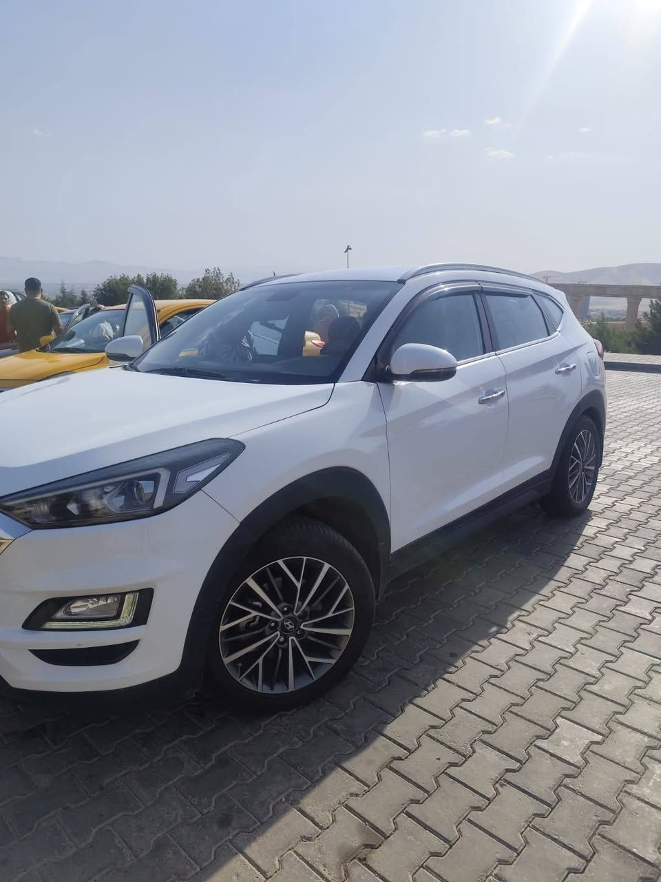 السلام عليكم للبيع توسان ٢٠١٩ خليجي رقم بغداد انكليزي بسمي فول مواصفات عدا البانوراما كير محرك ٢٠٠٠ دوش على وضع الشركه ماشيه ٧٣ الف السياره بيه تجيه خفيفه شاصي لغد حوض مكفولات ارباكات كله سليمه مصبوغه عام السياره جاهزه كلشي مذب عليه السعر ١٤٧ وبيه مجال العنوان بابل ***********
