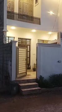 يوجد بيت مساحة ٩٥متر سند ٢٥ اتستلم البيت كامل يحتوي على ٢غرف نوم صاله ...