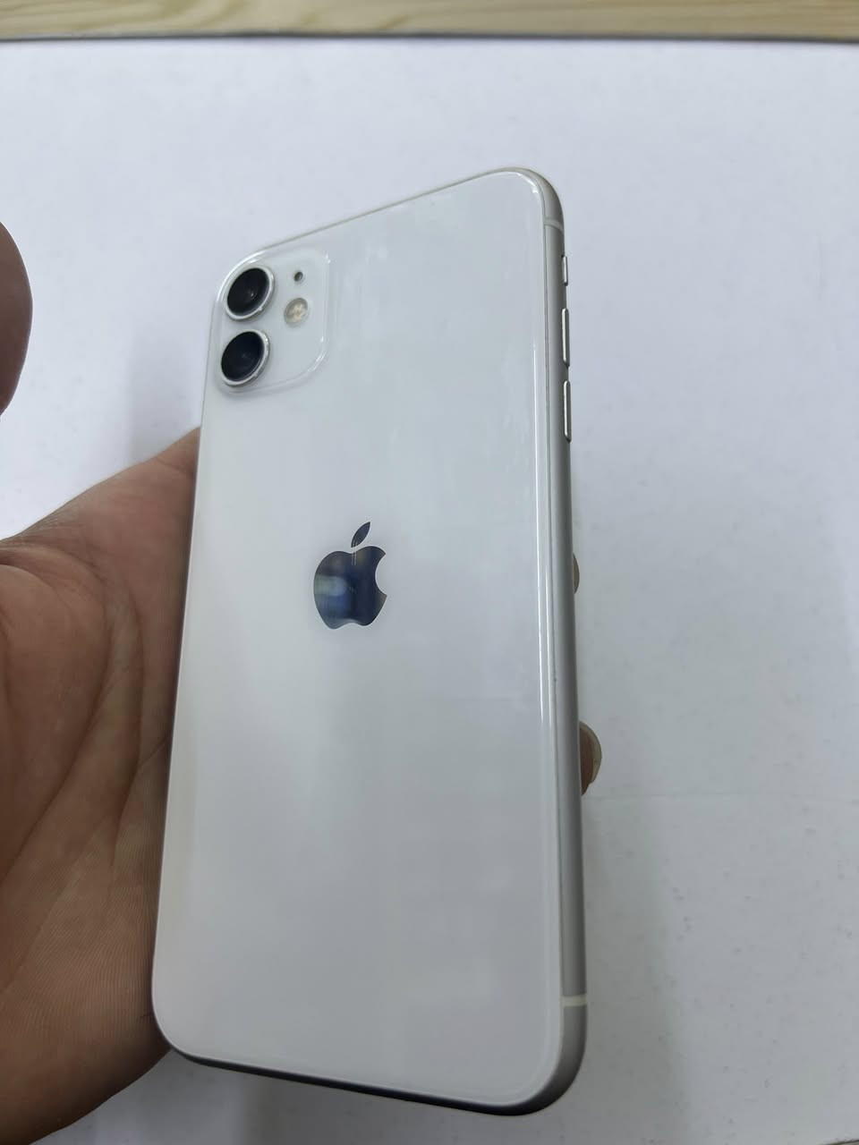 ايفون ١١
نورمان ما مفتوح ما مبدل شي ما يعبر هواء

ذاكره ١٢٨
بطاريه ٨٥
تك نموذج m
السعر ٢٧٥ بي مجال
اتصال *********** او خاص
