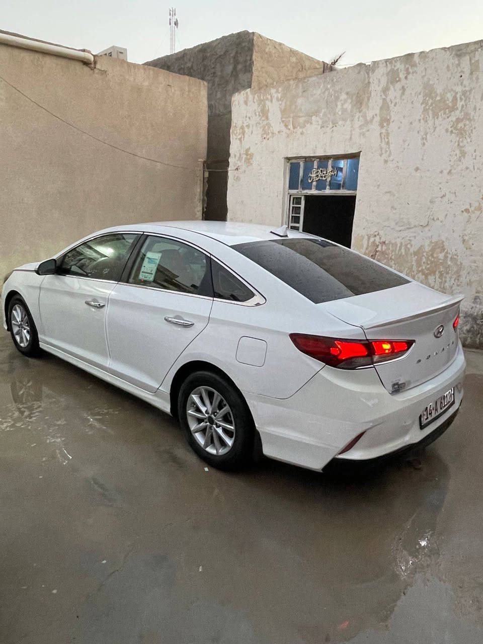 سلام عليكم للبيع سوناتا موديل 2018 وارد امريكي حادث جاملغ وبنيد بدون دواخل بدون شواصي كفاله ورش تجميلي باب سائق والباقي كفاله محرك 2400 محرك كير تبريد حداديه كفاله رقم بصره تحويل سنويه مجدده سياره جديده سعر 125 /***********/عنوان بصره قضاء الهارثه
