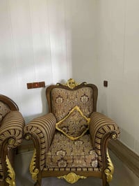 طقم 6 قطع • هيكل خشبي • اسفنج سليم