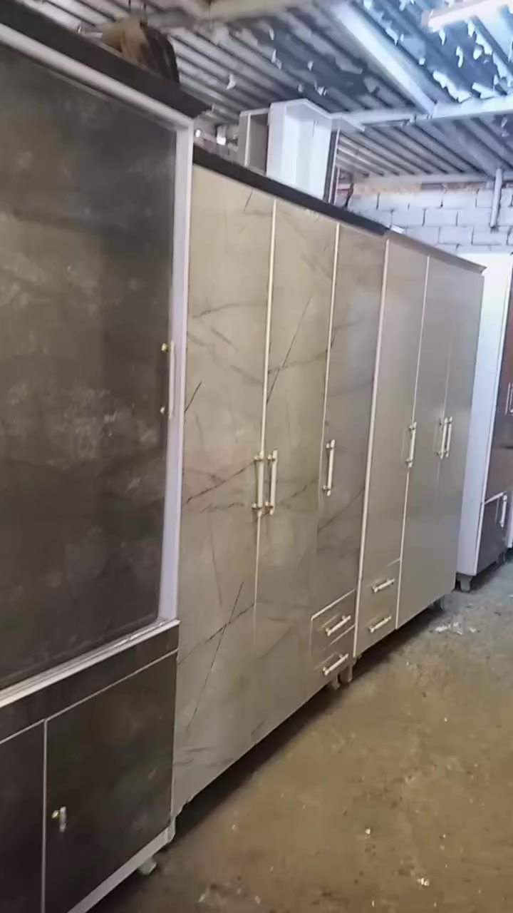 كناتير ابو 3 175 و ابو اربعه 200الف *********** كلها MBDFشرط شغل
