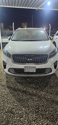 كيا سورنتو للبيع موديل 2020 فول 1/1 مكفوله الصبغ والبارد رقم بغداد تحو...